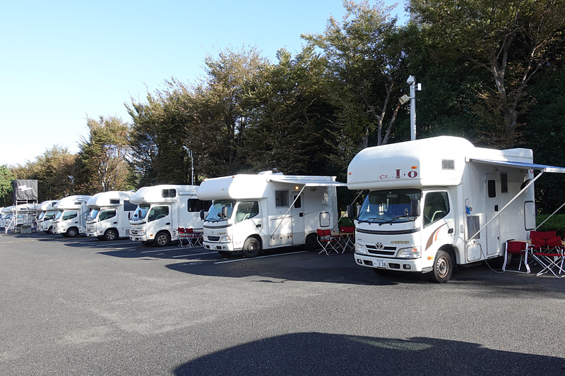 「日本カートラベル協会」の協賛によるキャンピングカーの展示も