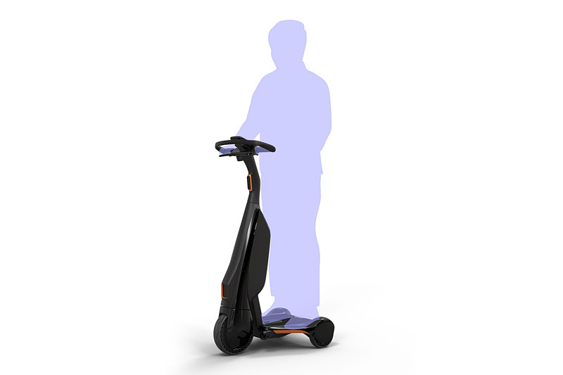 トヨタの「歩行領域EV」は「立ち乗り型」「座り乗り型」「車いす型」の3種類