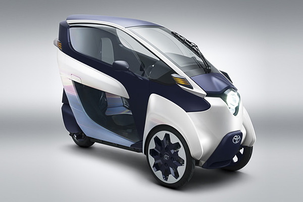 「超小型モビリティ」のトヨタ「i-Road」