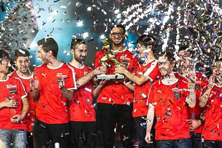 世界大会「ワールドツアー 5」をはじめ、グランツーリスモSPORTを使ったeスポーツ大会を開催