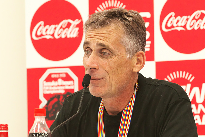 11号車 TEAM SRC KAWASAKI FRANCEのジル・スタフレア チーム監督