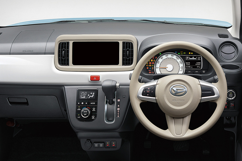 車内の装備に「UVカットガラス」や「クリーンエアフィルター」などを追加して快適性を向上