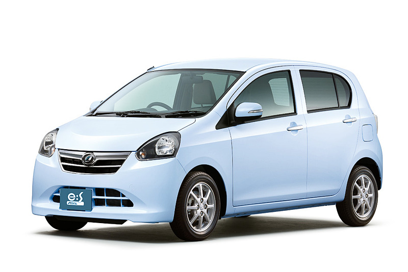 初代「ミラ イース」