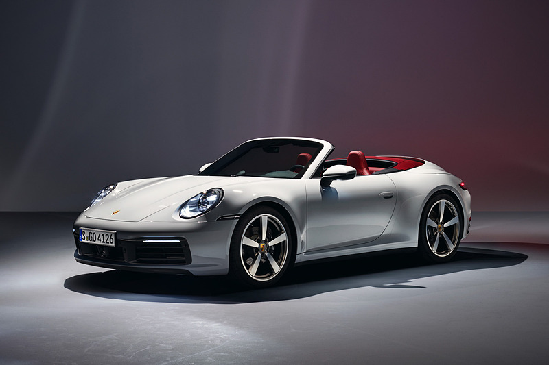 新型911 カレラ カブリオレ