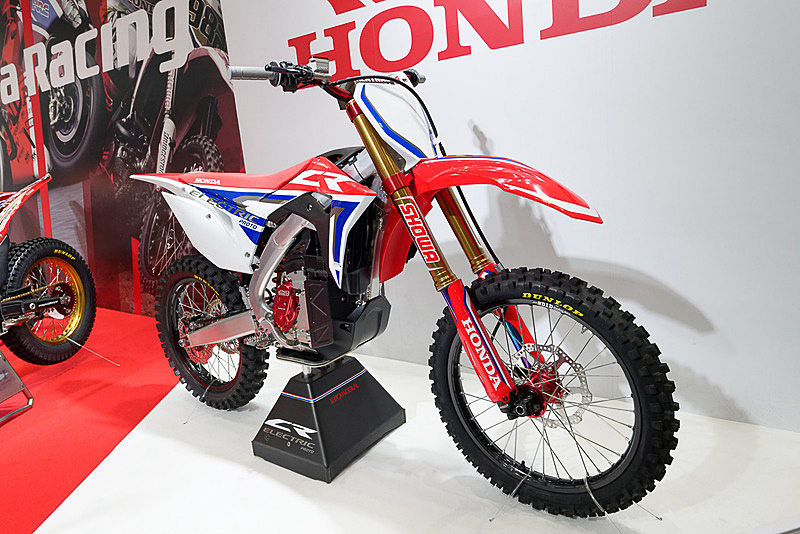 2019年の東京モーターサイクルショーで初公開された本田技研工業の電動モトクロッサー「CR ELECTRIC プロトタイプ」