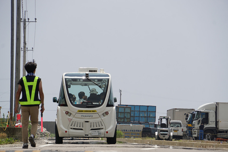 長崎県対馬市の一般公道を走行する“ハンドルのない”自動運転バス「NAVYA ARMA（ナビヤ アルマ）」