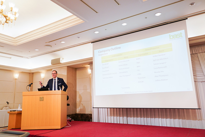 壇上のアンドレ・ジーク氏