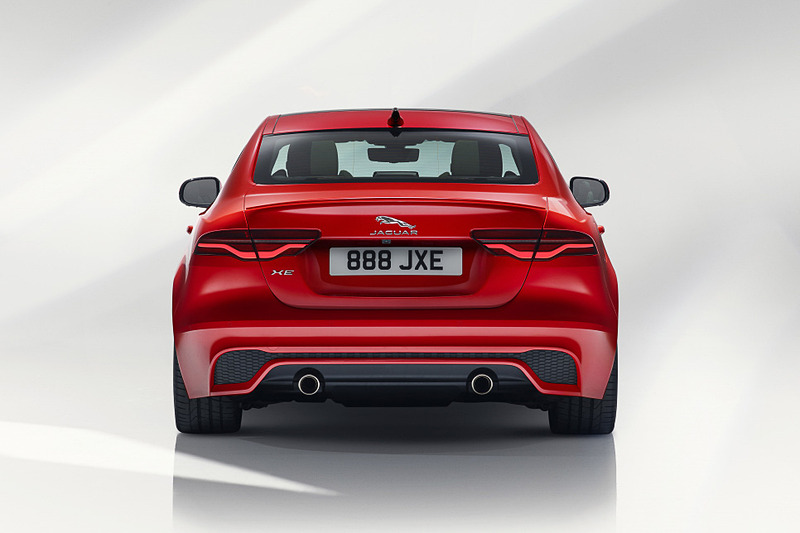 専用のエクステリアを採用する新グレード「R-DYNAMIC」