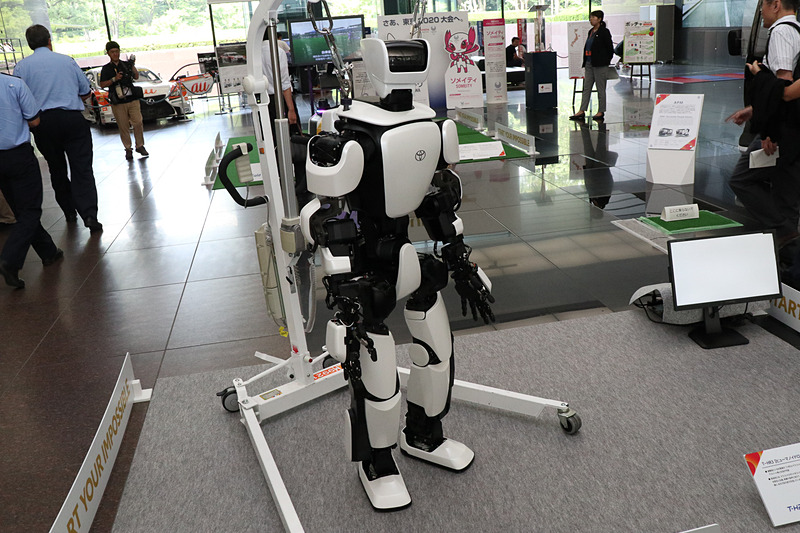 ヒューマノイドロボット「T-HR3」