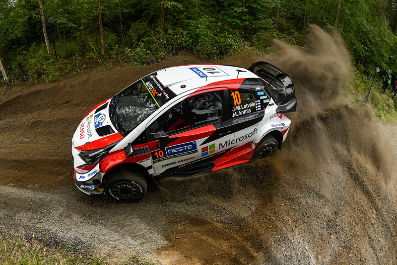 ヤリ-マティ・ラトバラ/ミーカ・アンティラ組（ヤリスWRC ＃10号車）
