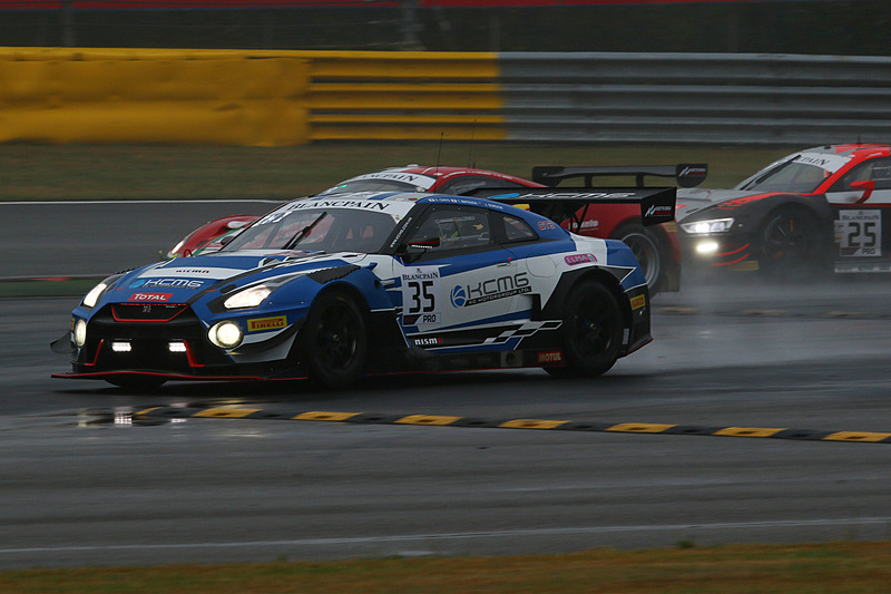 千代勝正選手のNissan GT-R NISMO GT3 35号車