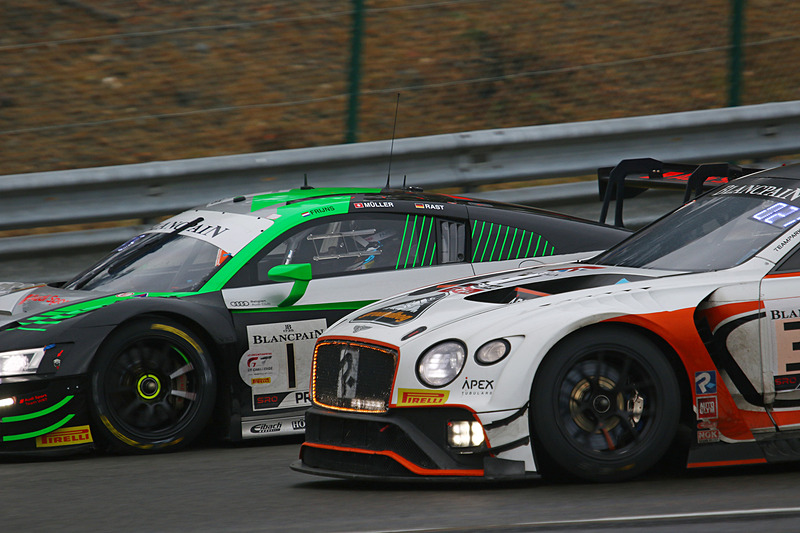 激しいバトルが繰り広げられた