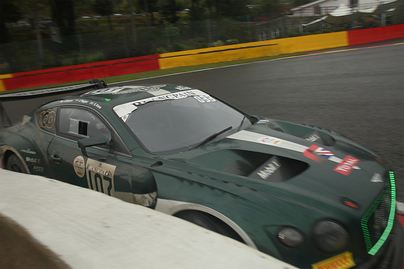 ラ・ソースを通過するマシン