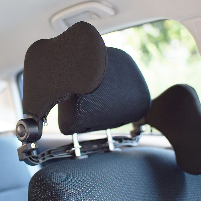 ボタンを押してロックを解除し、角度を調整して利用できる