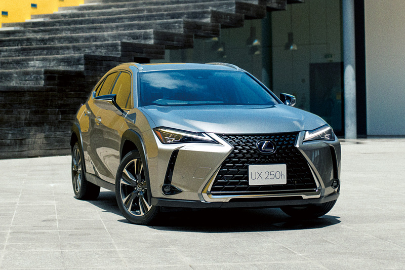 レクサス「UX」