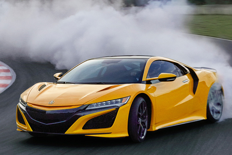 「NSX」2020年モデルに追加された新色「インディイエローパール」