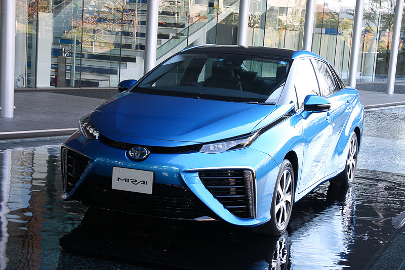 トヨタ自動車のFCV（燃料電池車）「MIRAI（ミライ）」