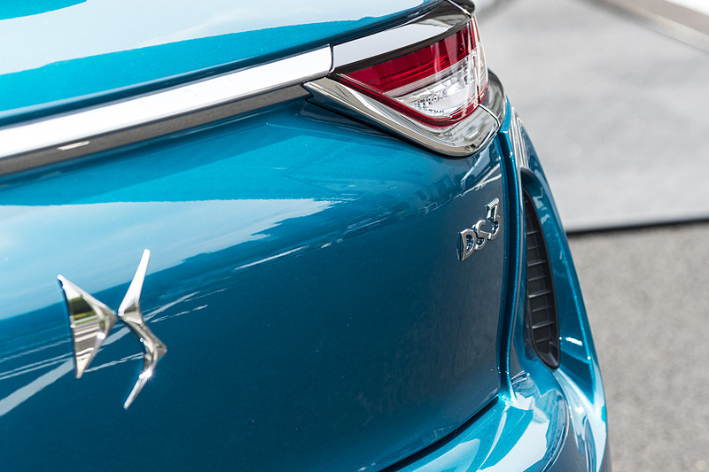 ディフューザーをイメージしたリアバンパー