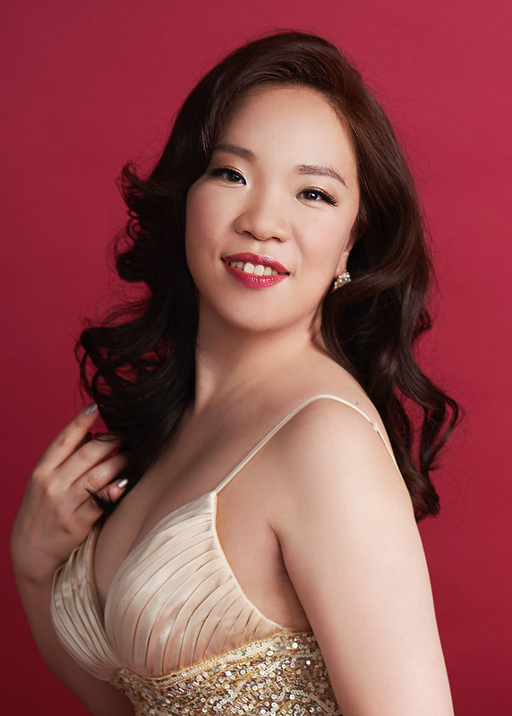 ソプラノ歌手の西本真子さん