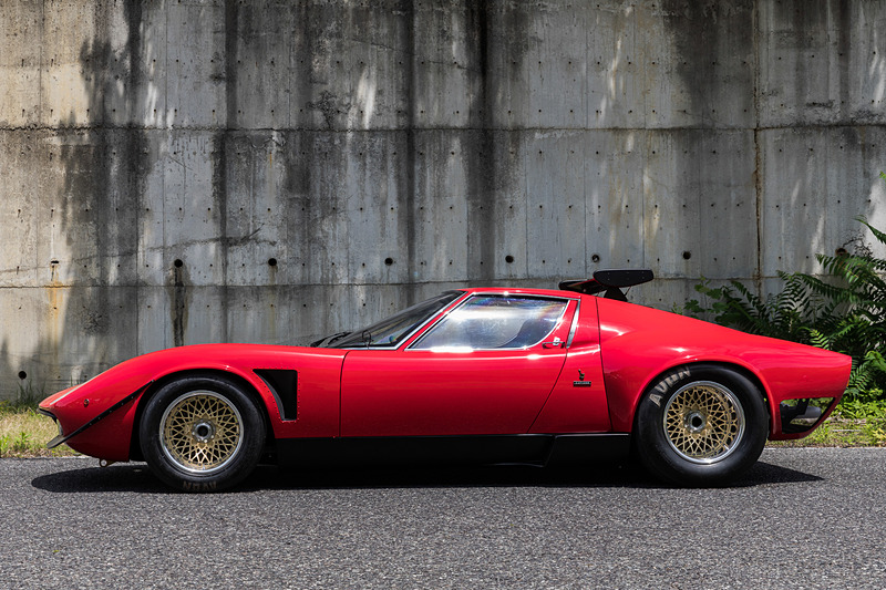 車台番号＃3781のミウラ SVRは日本人オーナーが所有する車両で、2018年6月に中山サーキットで走行シーンも披露されている1台