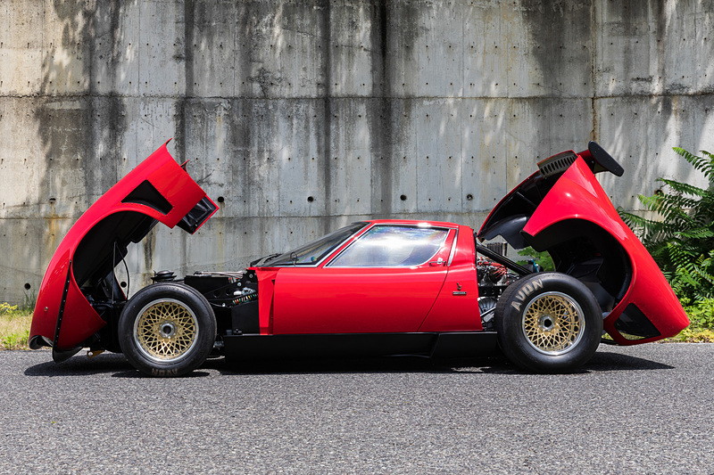 車台番号＃3781のミウラ SVRは日本人オーナーが所有する車両で、2018年6月に中山サーキットで走行シーンも披露されている1台