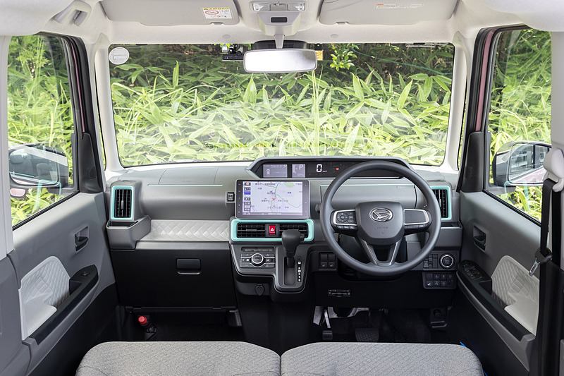 タント Xのインテリア