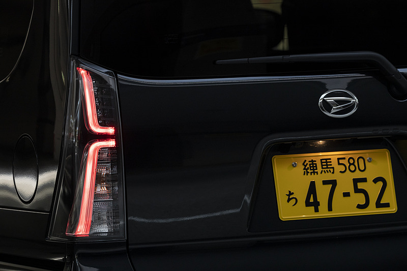 リアコンビネーションランプの点灯パターン