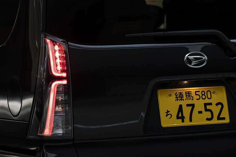 リアコンビネーションランプの点灯パターン