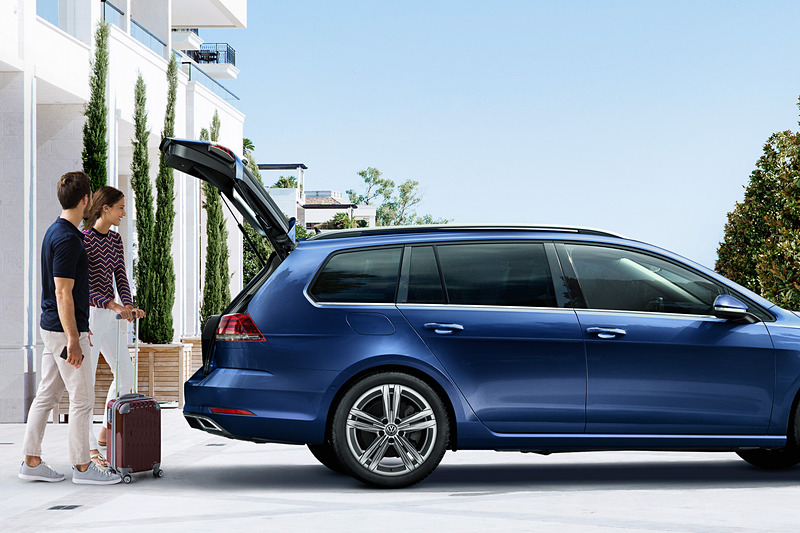 ボディサイズは4575×1800×1485mm（全長×全幅×全高）、ホイールベースは2635mm。車両重量は1490kg