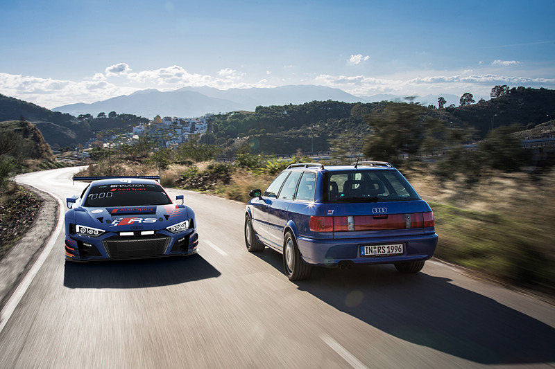 Audi Sport Team WRTのAudi R8 LMSは、歴代のRSモデルに共通する伝統のイメージカラー「ノガロブルー」を採用