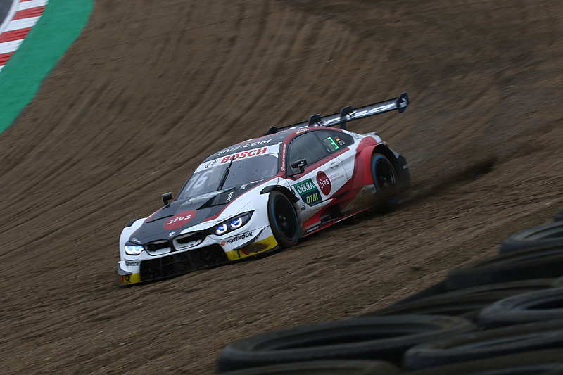 予選1でパドックヒルベンドのサンドトラップに入るティモ・グロック