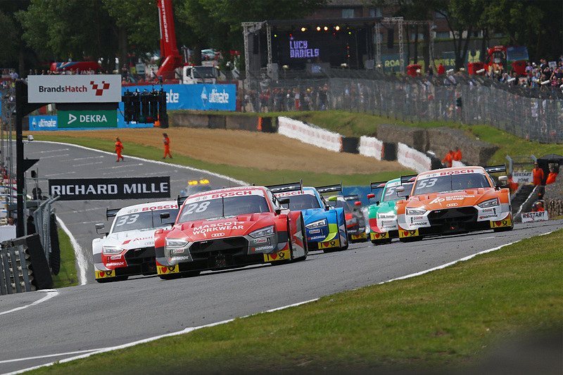 レース2がスタート