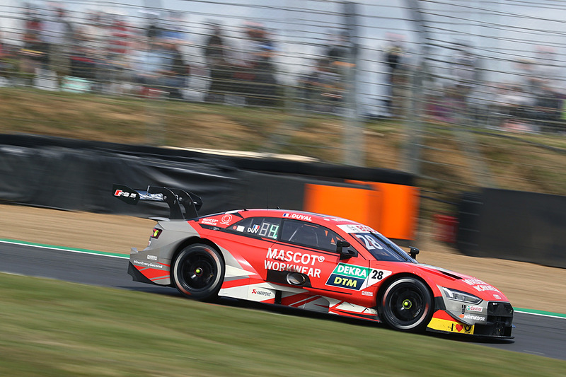 4位を走行するロイック・デュバル（No.28）