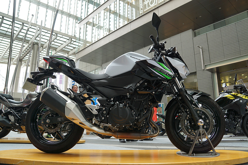 川崎重工業の展示