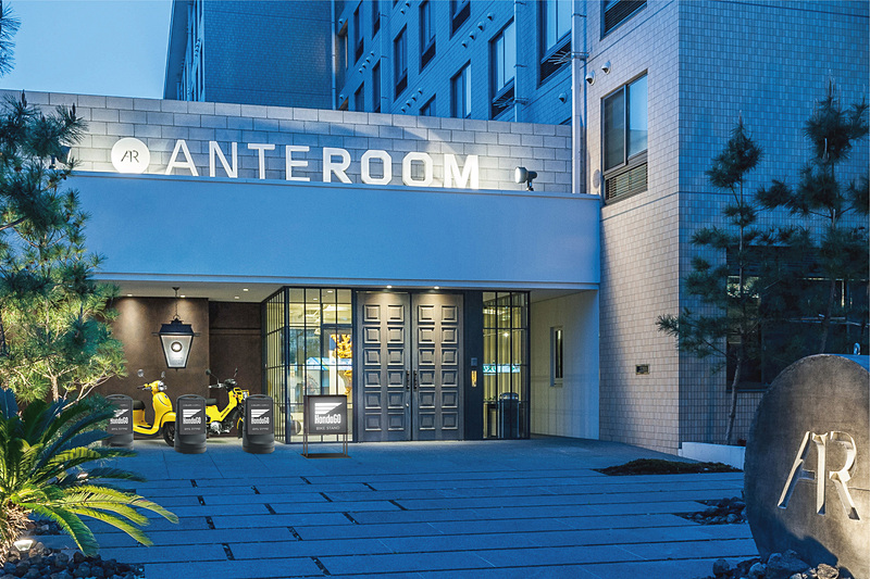 アーティストがカラーリングした特別なアートバイクを設置し、ホテル発の京都アートツアーの移動手段としても活用予定