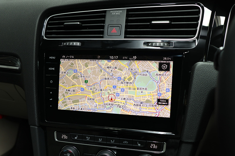 「ジェスチャーコントロール」対応の純正インフォテイメントシステム“Discover Pro”も純正装着する