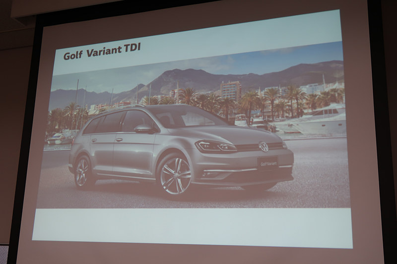ゴルフよりもラゲッジスペースが長く、ボディサイズはパサート ヴァリアントよりコンパクト。そんなゴルフ ヴァリアントにもTDIエンジンの組み合わせをラインアップする
