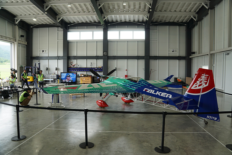 千葉大会で最後ということで、レース機はカウルを外して内部構造まで公開された