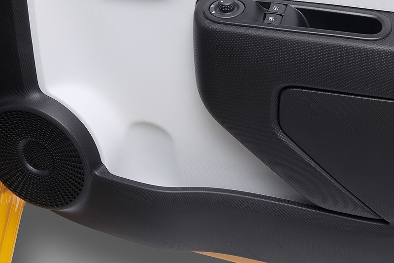 フロントドアポケット