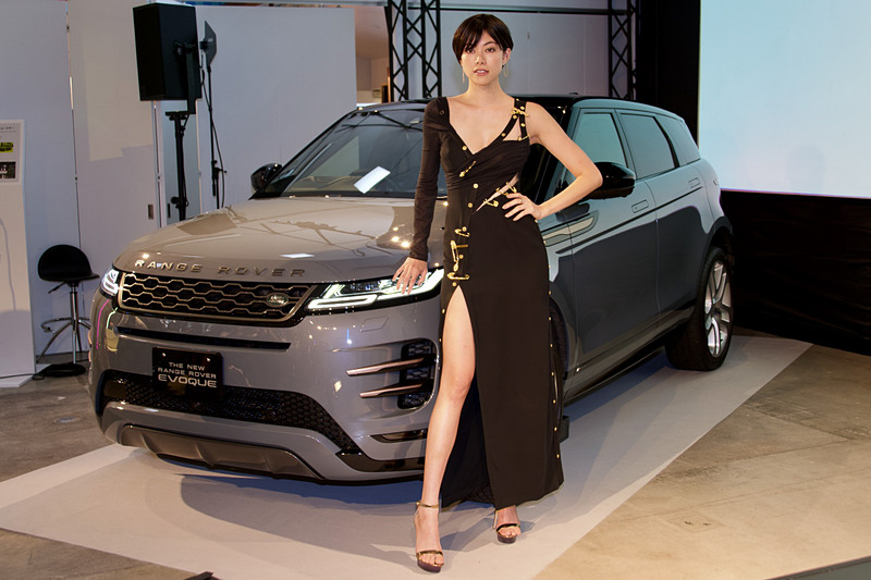 レンジローバー イヴォークと森星さん