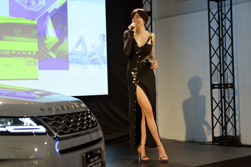 自身が出演するCMなどについてコメントする森さん