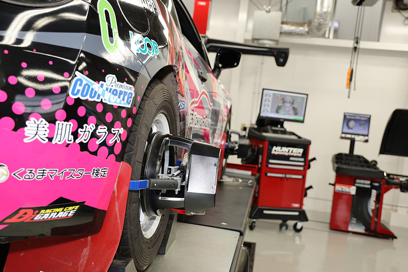 最新のコンピューター制御式アライメントチェッカー