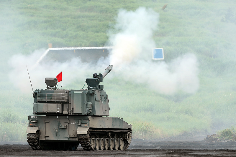 99式自走155mmりゅう弾砲