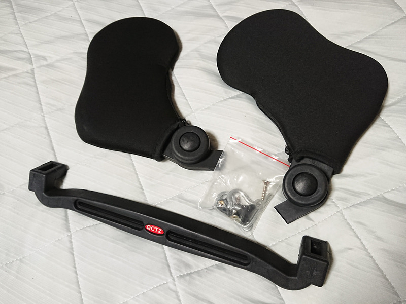 内容物のすべて。作業で必要な六角レンチも付属していました