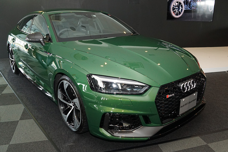アウディ最新のRSモデル「RS 5 スポーツバック」