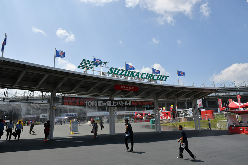 鈴鹿サーキットのメインゲートとなるGPエントランス