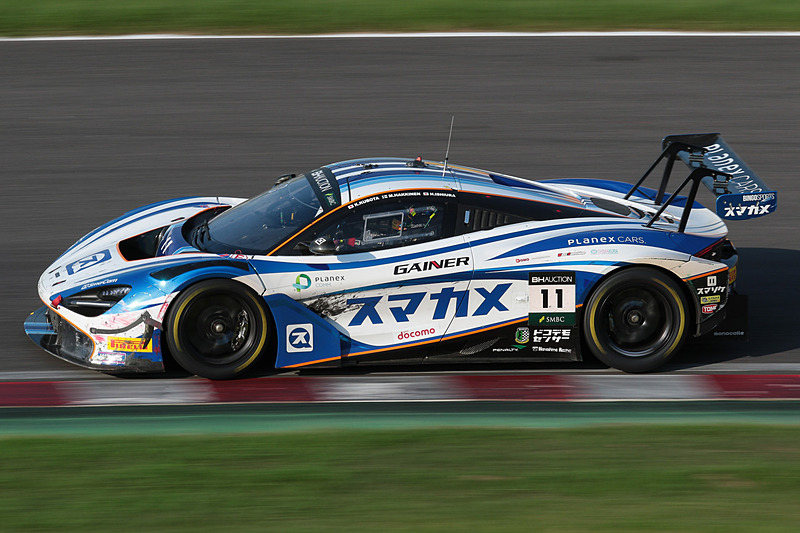 11号車 McLaren 720S GT3（PLANEX SMACAM RACING、ミカ・ハッキネン/久保田克昭/石浦宏明組）