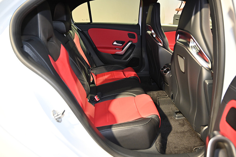 メルセデスAMG A 35 4MATICのインテリア