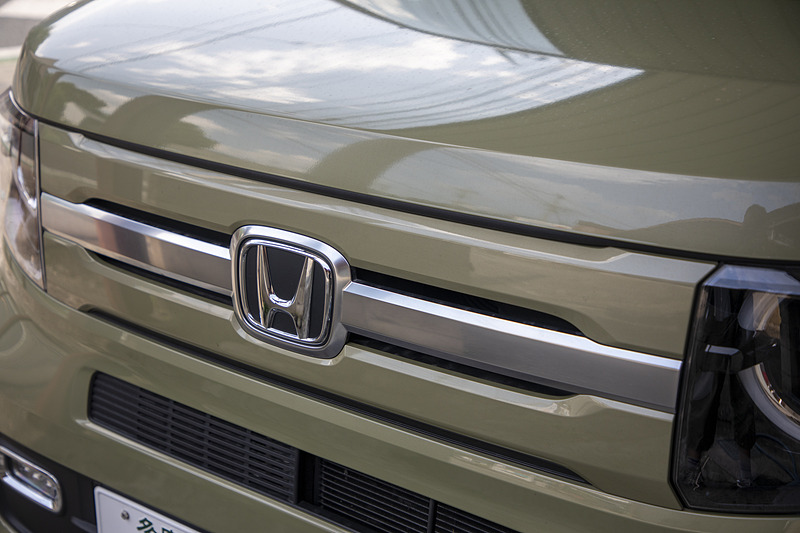 今回作ったフィルムにあまりがあるので、それをフロントグリルへ施工するのも似合いそう。ここはやってみるかも