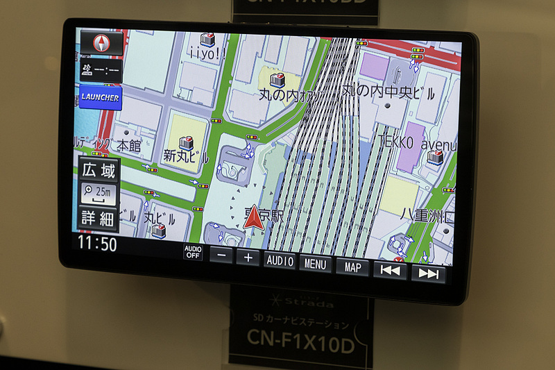 DVD対応となるCN-F1X10D。ディスプレイサイズや解像度はCN-F1X10BDと同じだが、パネルメーカーは異なる